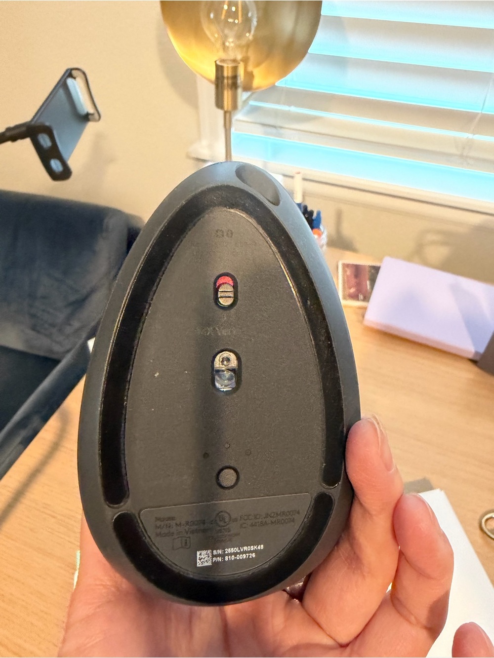 Logi mx vertical ergonomic mouse - Picture 2 of 10